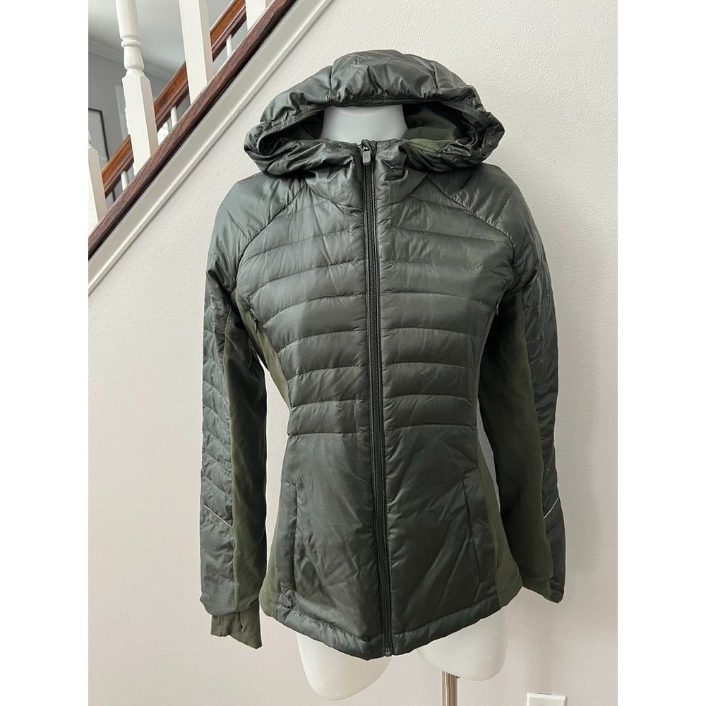 NWOT Lululemon Down For A Run Jacket II size 6 Gator Green Down Fall Winter Coat